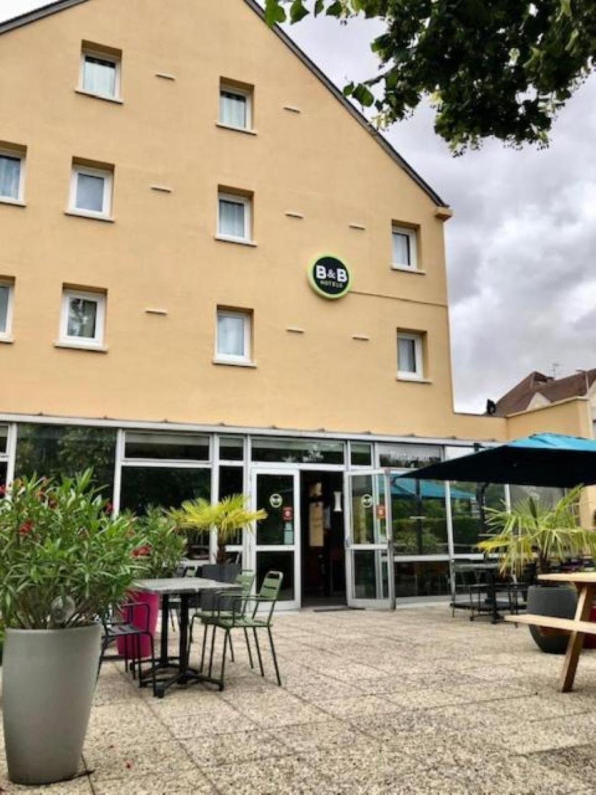 B&B Hotel Chartres Centre Cathedrale Exterior photo